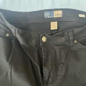 Black women’s Jeans - Classic Straight Fit